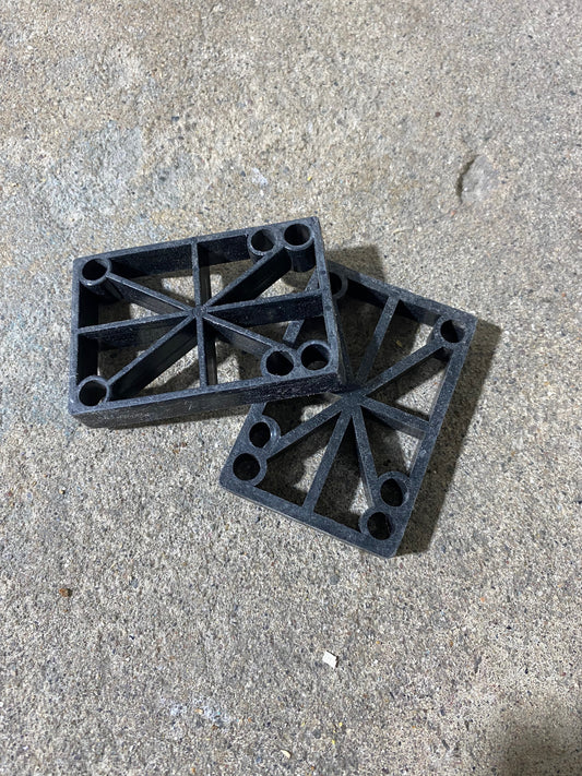 Black Plastic Riser Pads Size: 3/8 (Used)
